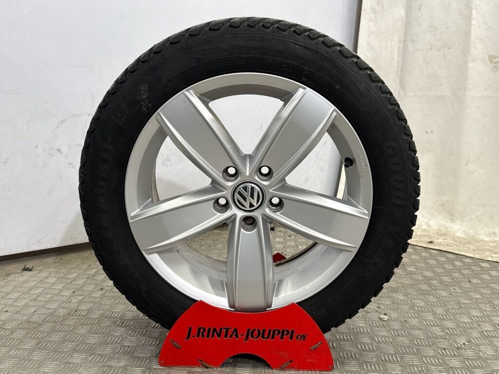 Volkswagen Passat 2018 Musta