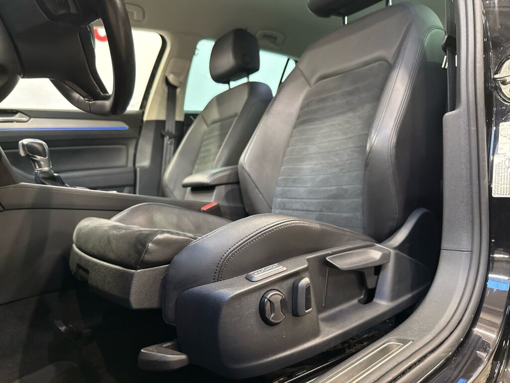 Volkswagen Passat 2018 Musta