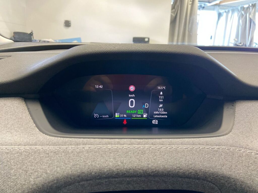 Skoda Enyaq 2023 Musta