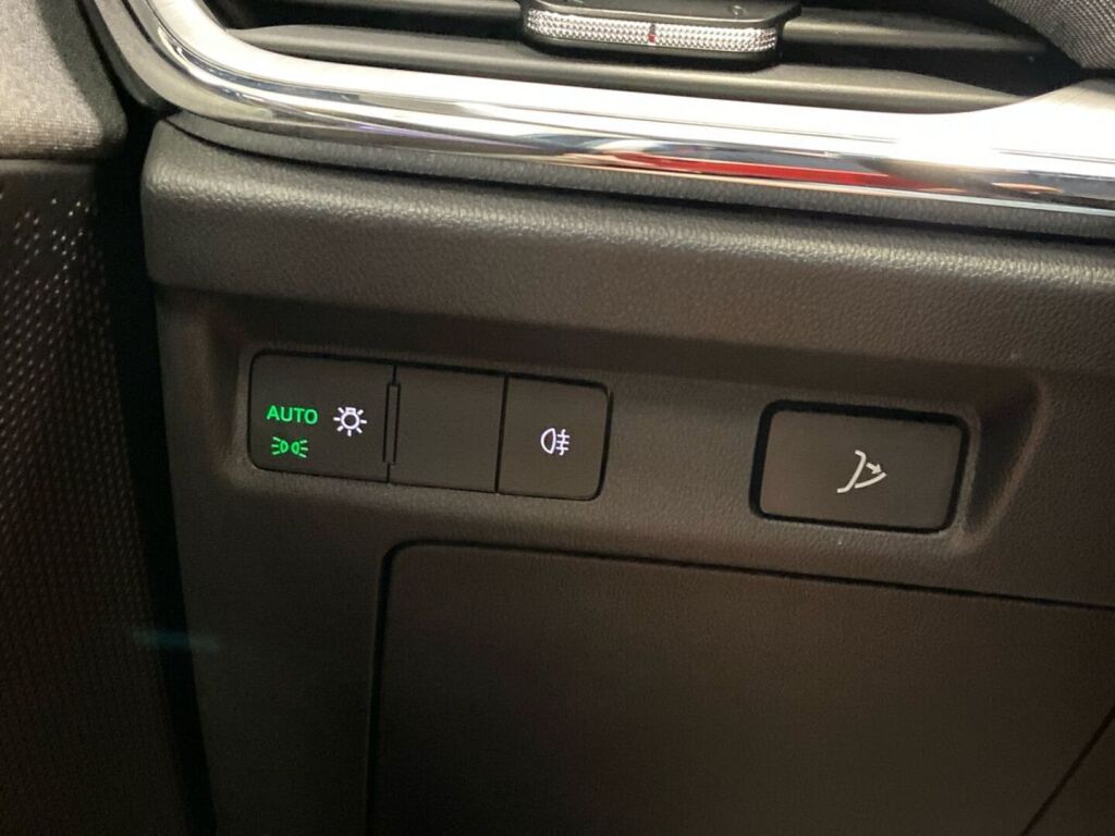Skoda Enyaq 2023 Musta