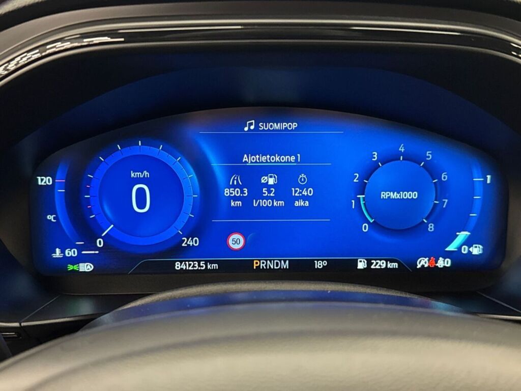 Ford Focus 2023 Musta