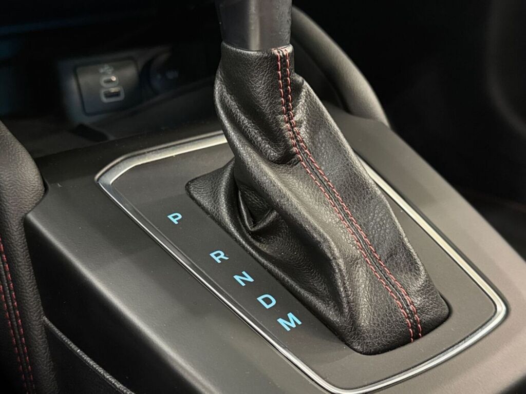 Ford Focus 2023 Musta