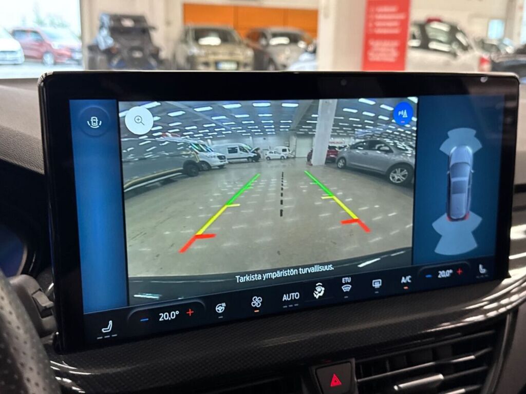 Ford Focus 2023 Musta