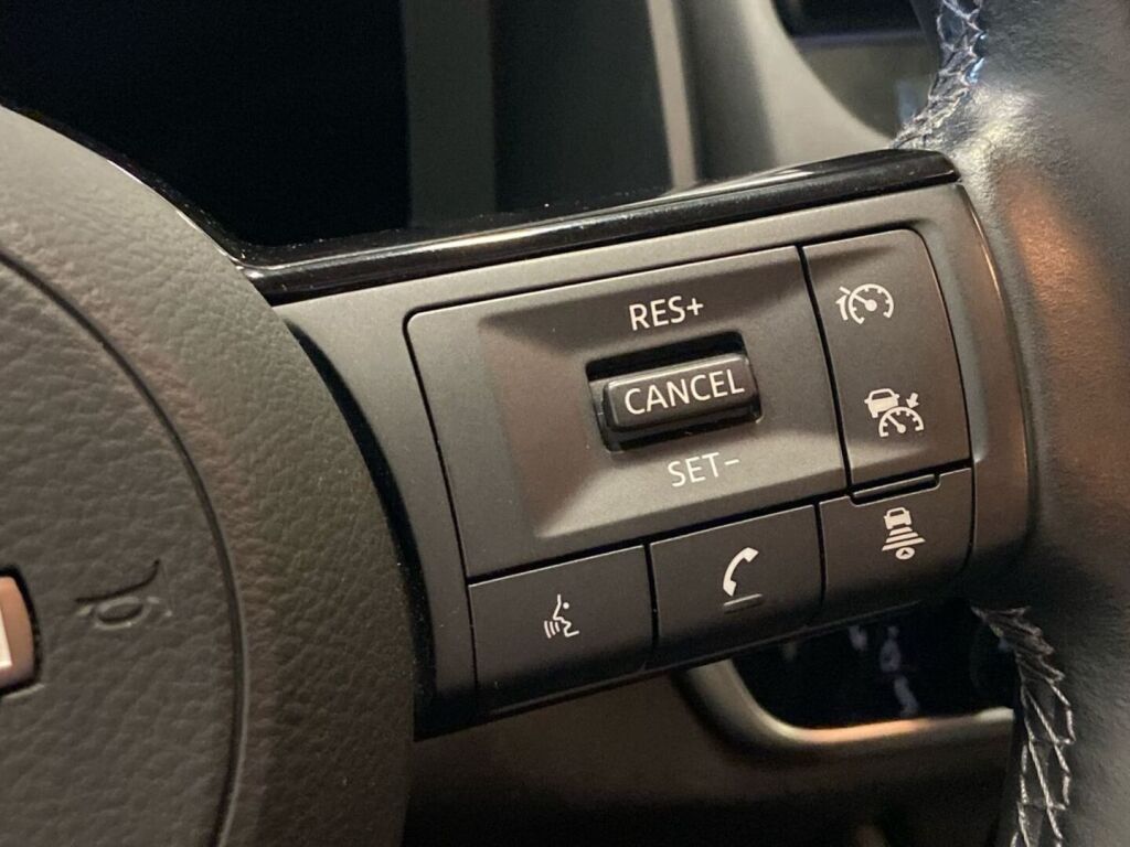 Nissan Qashqai 2024 Harmaa