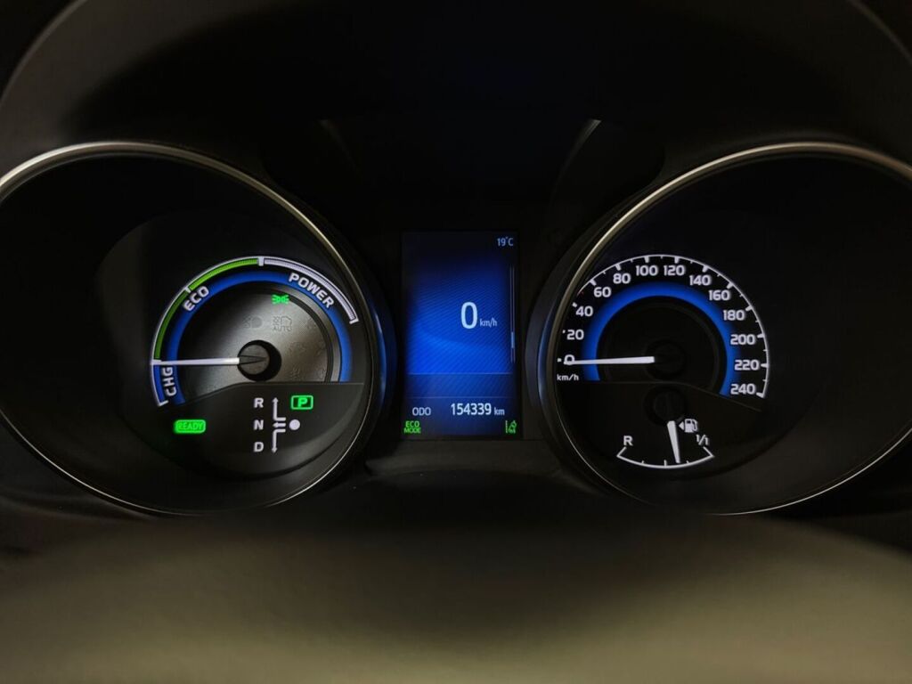 Toyota Auris 2018 Harmaa