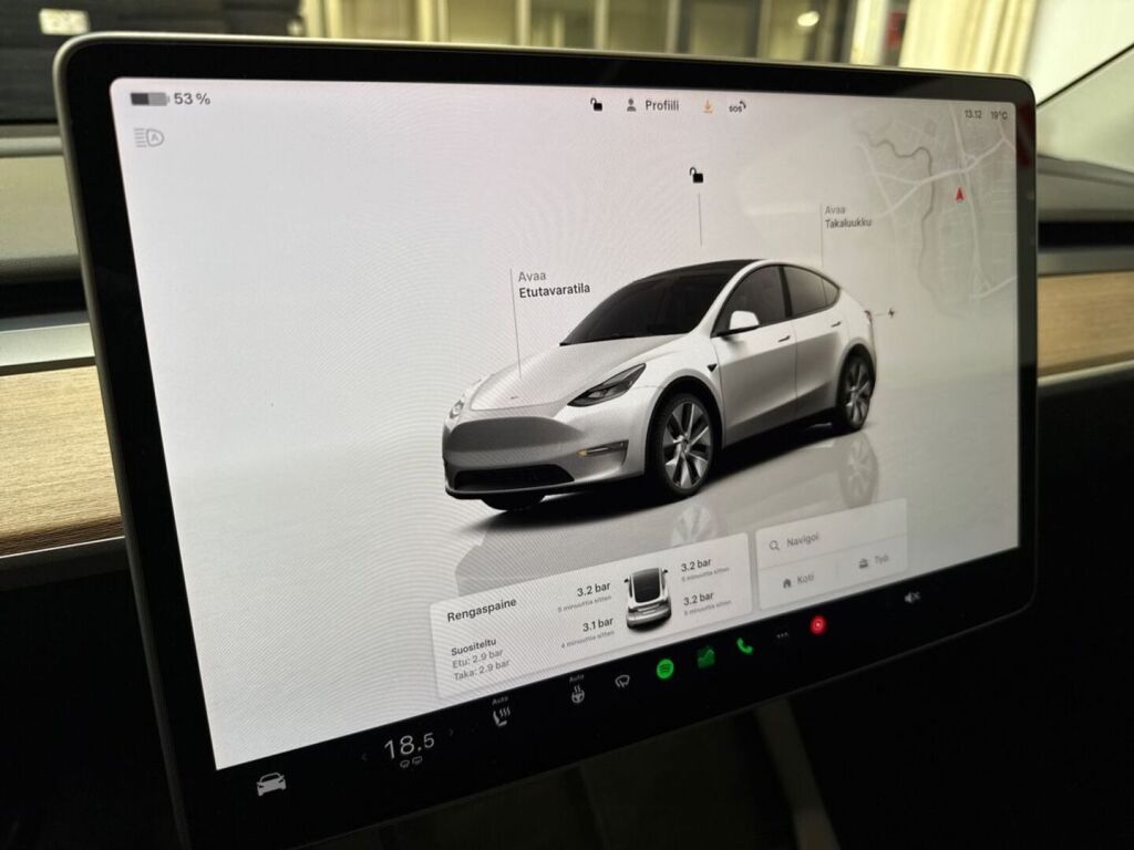 Tesla Model Y 2023 Valkoinen