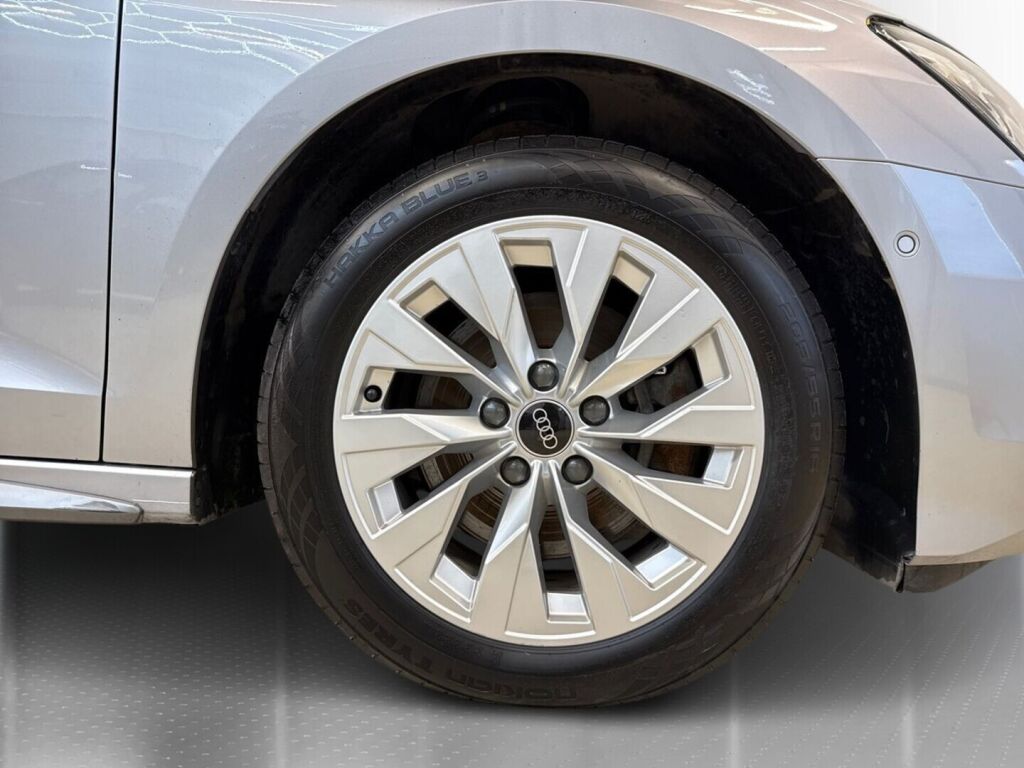 Audi A3 2023 Harmaa