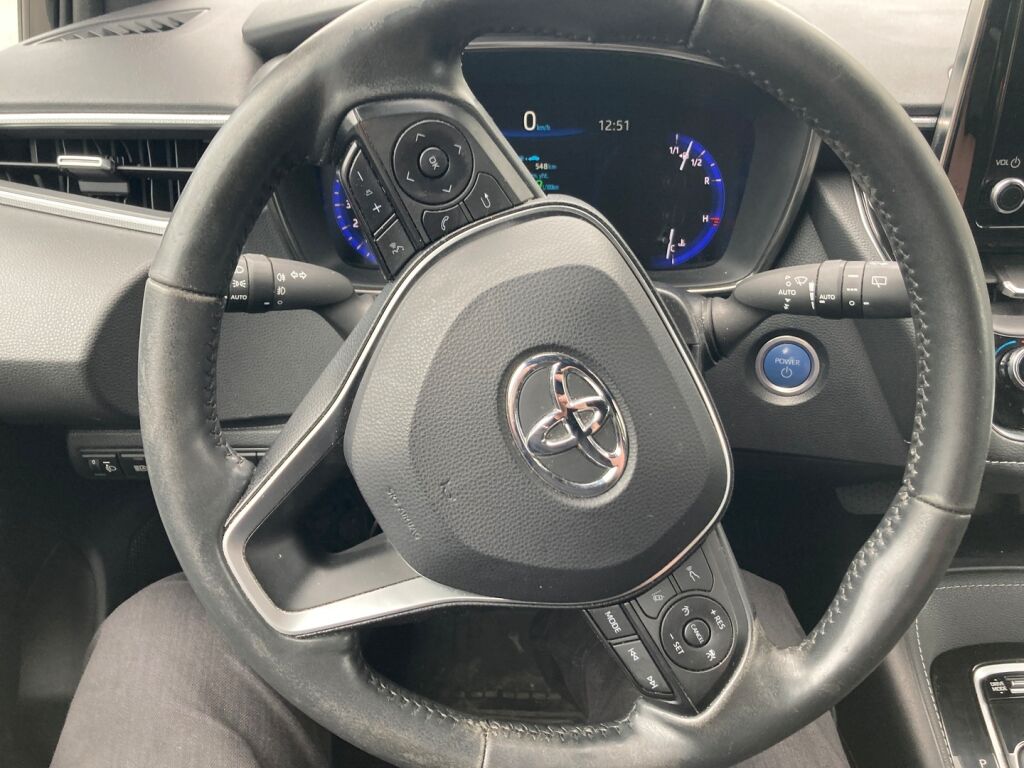 Toyota Corolla 2023 Musta
