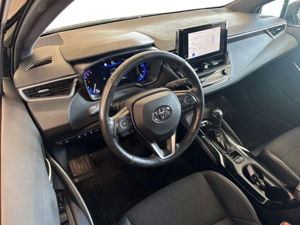 Toyota Corolla 2023 Musta