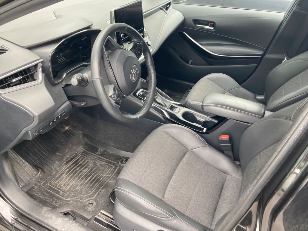 Toyota Corolla 2023 Musta