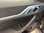 BMW i4 2023 Musta