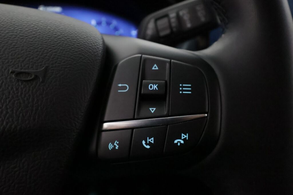 Ford Focus 2023 Harmaa