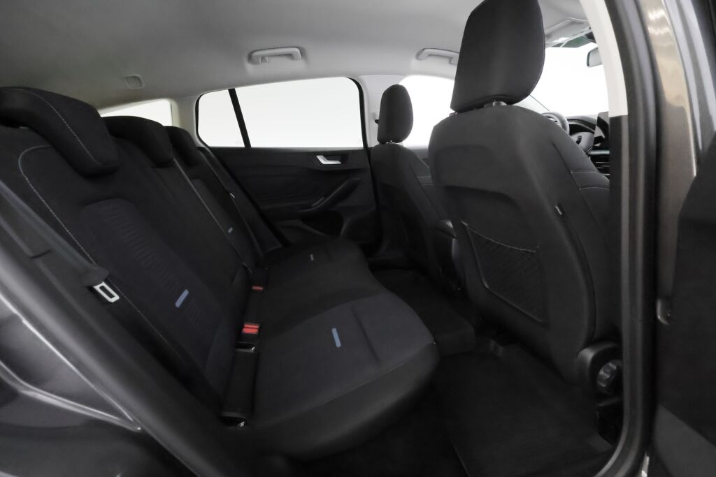 Ford Focus 2023 Harmaa