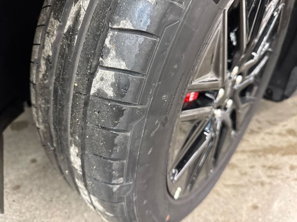 Ford Mustang Mach-E 2026 Punainen