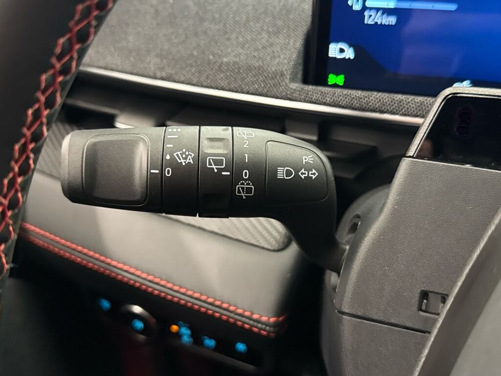 Ford Mustang Mach-E 2026 Punainen