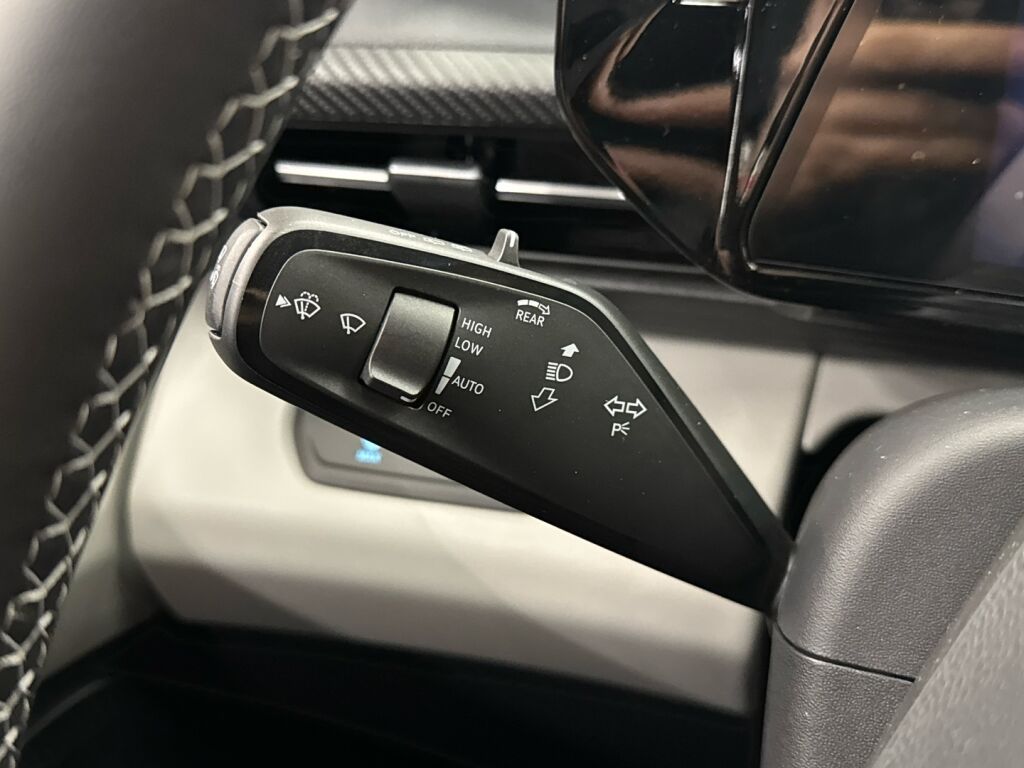 Ford Explorer 2026 Harmaa