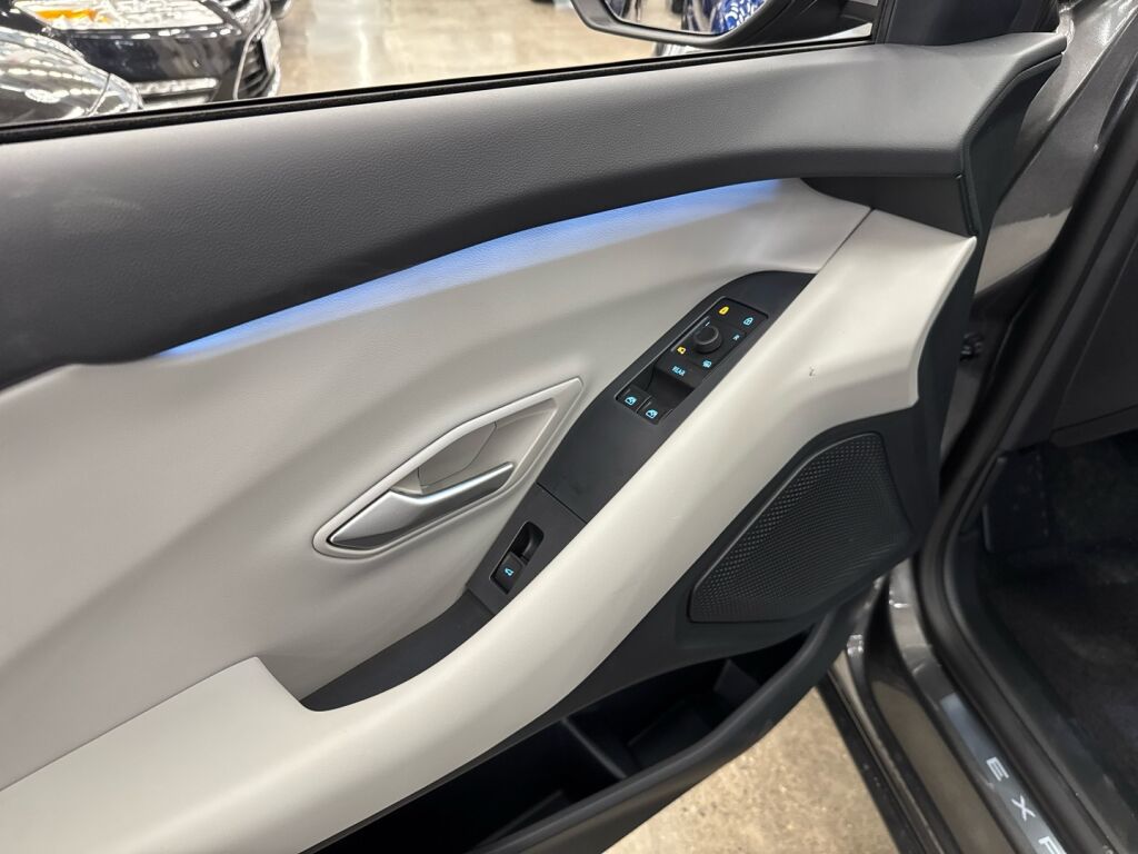 Ford Explorer 2026 Harmaa