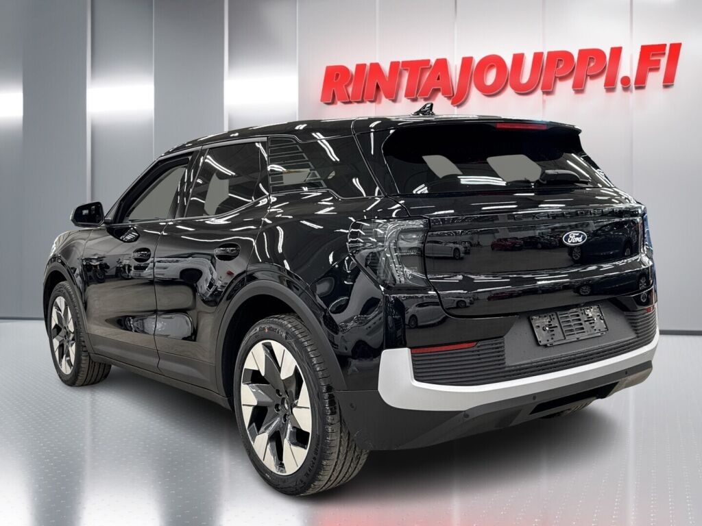 Ford Explorer 2026 Musta