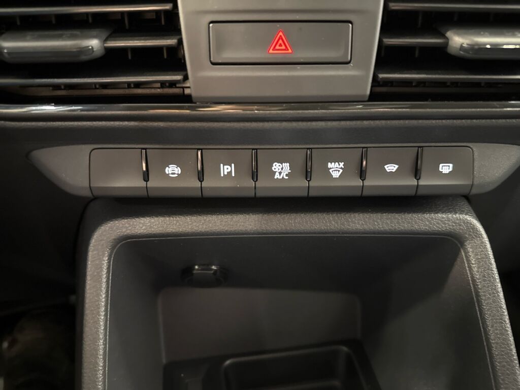 Ford Transit Connect 2026 Musta