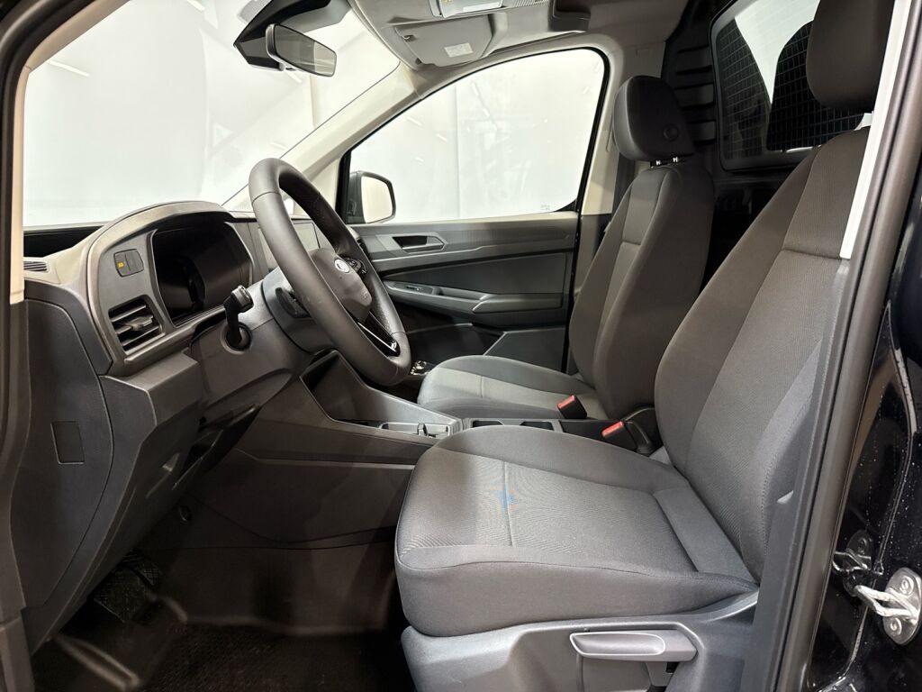 Ford Transit Connect 2026 Musta