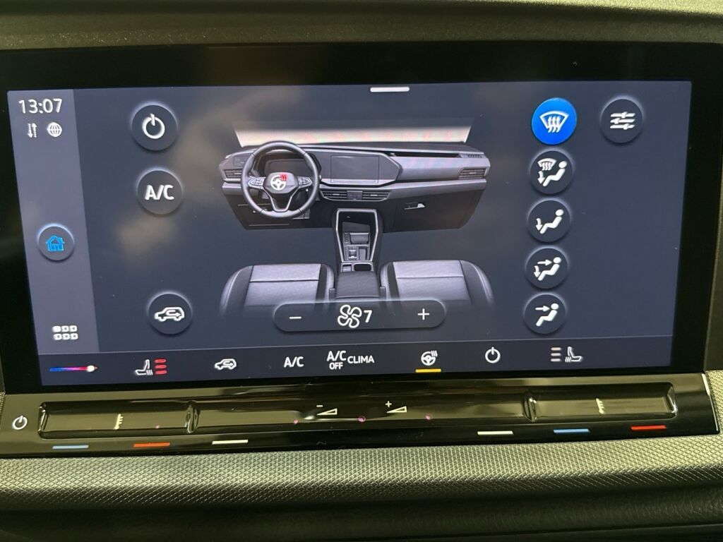 Ford Transit Connect 2026 Musta