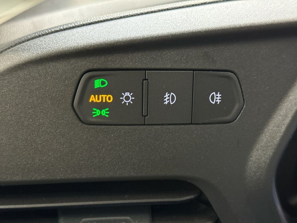 Ford Transit Connect 2026 Musta