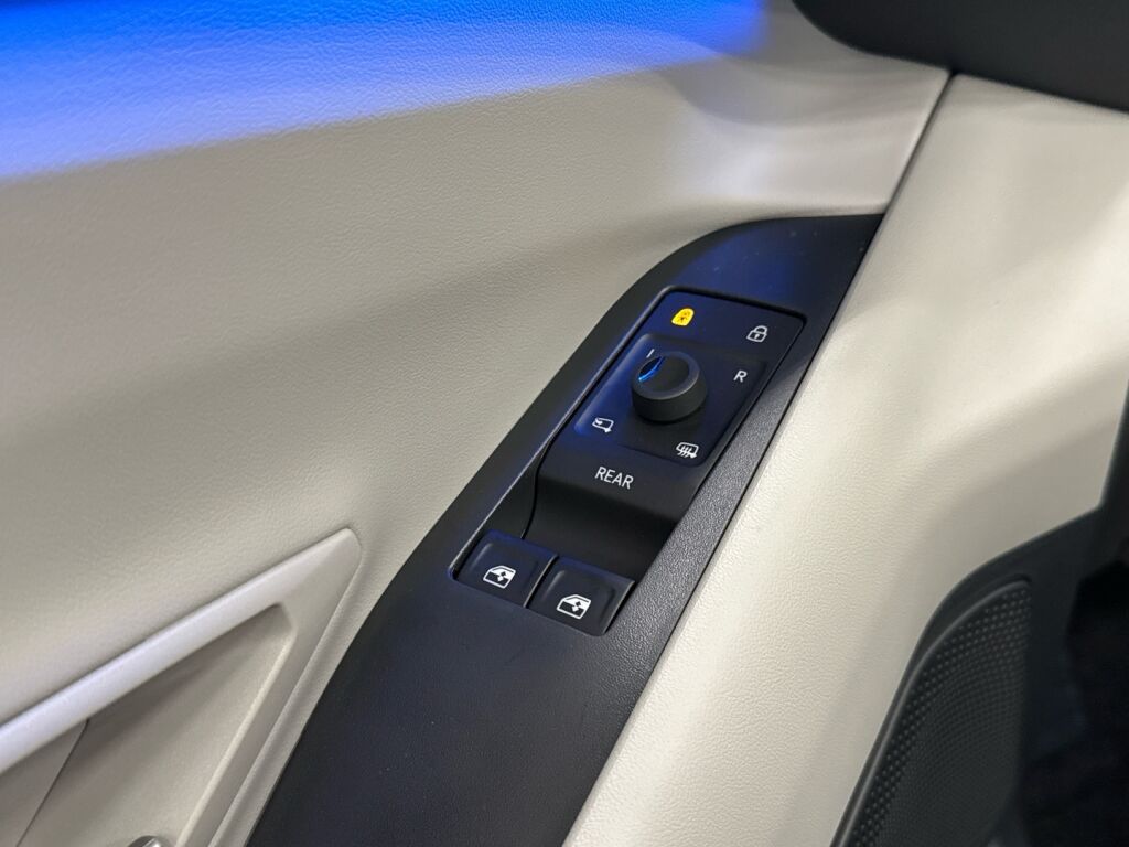 Ford Explorer 2026 Harmaa