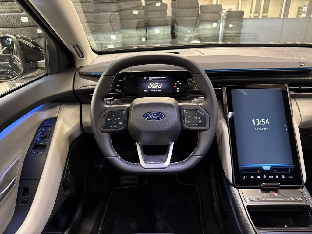 Ford Explorer 2026 Musta
