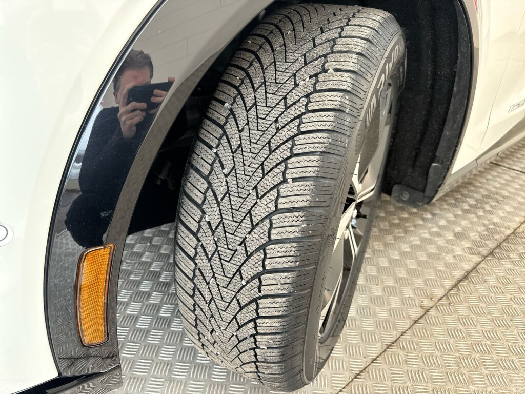 Ford Mustang Mach-E 2023 Valkoinen