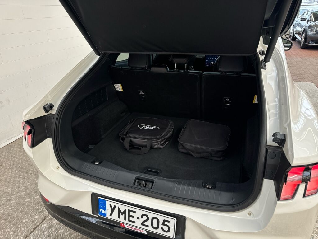 Ford Mustang Mach-E 2023 Valkoinen