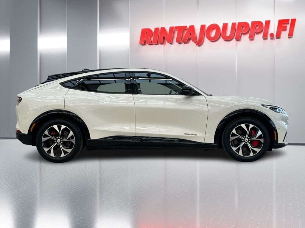 Ford Mustang Mach-E 2023 Valkoinen