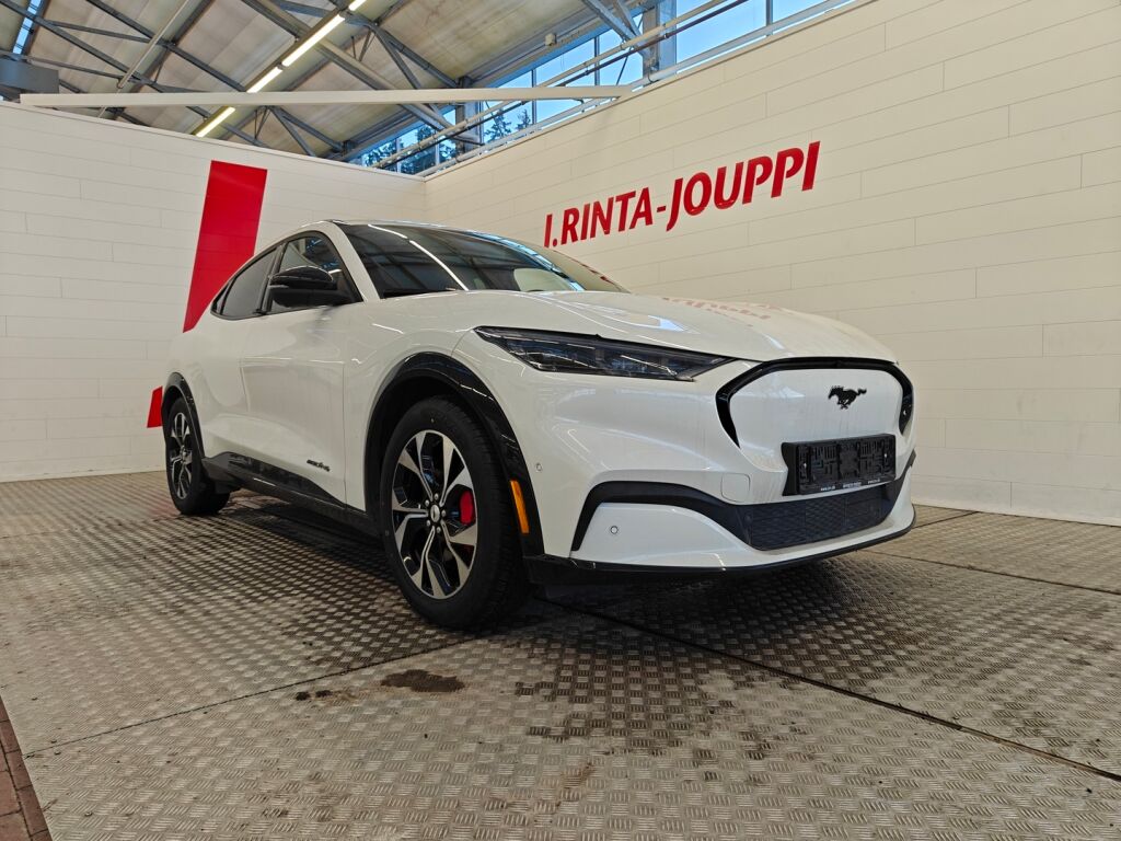 Ford Mustang Mach-E 2023 Valkoinen