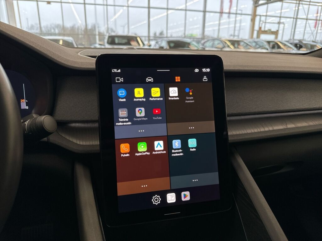 Polestar 2 2023 Harmaa