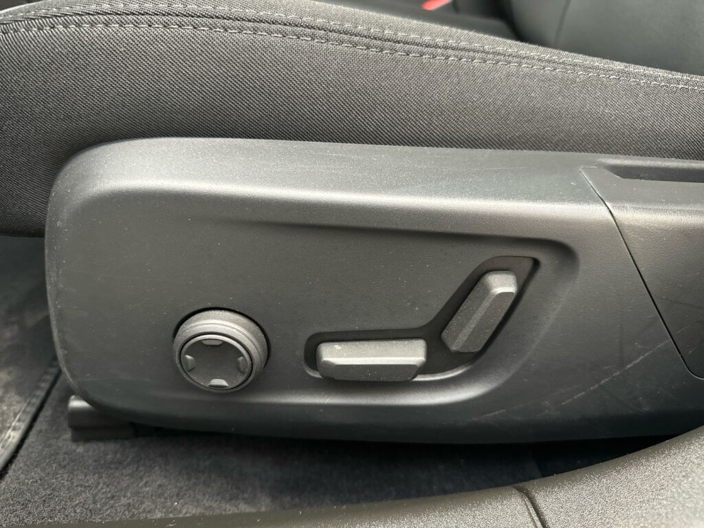 Polestar 2 2023 Harmaa