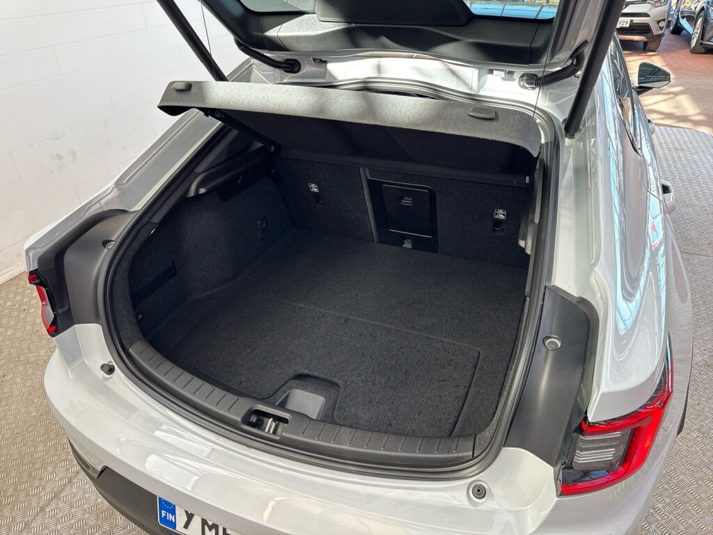 Polestar 2 2023 Hopea