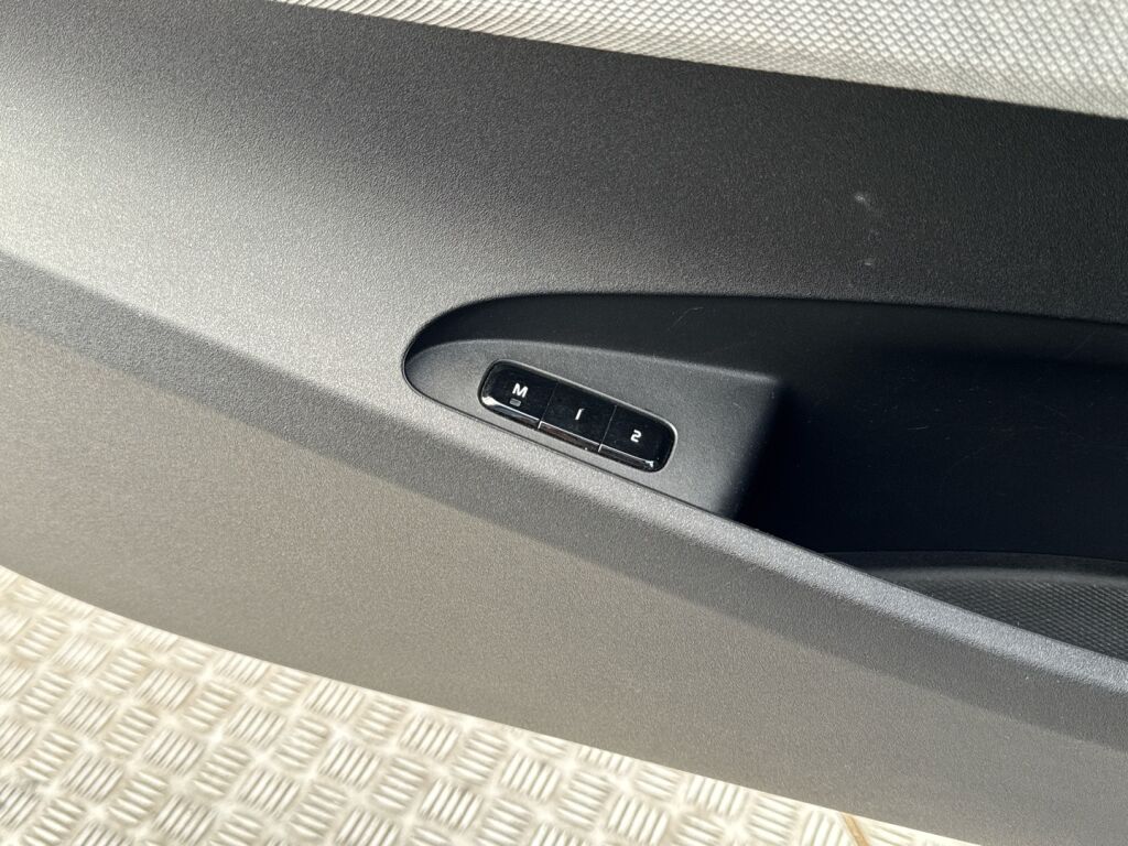 Polestar 2 2023 Hopea