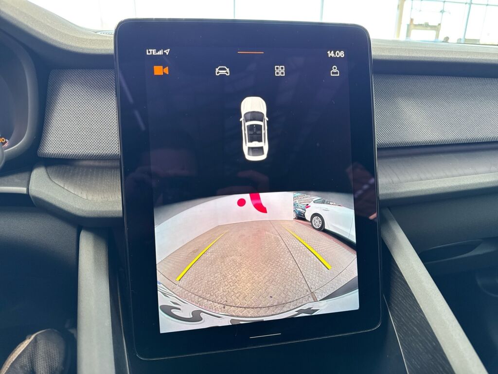 Polestar 2 2023 Hopea