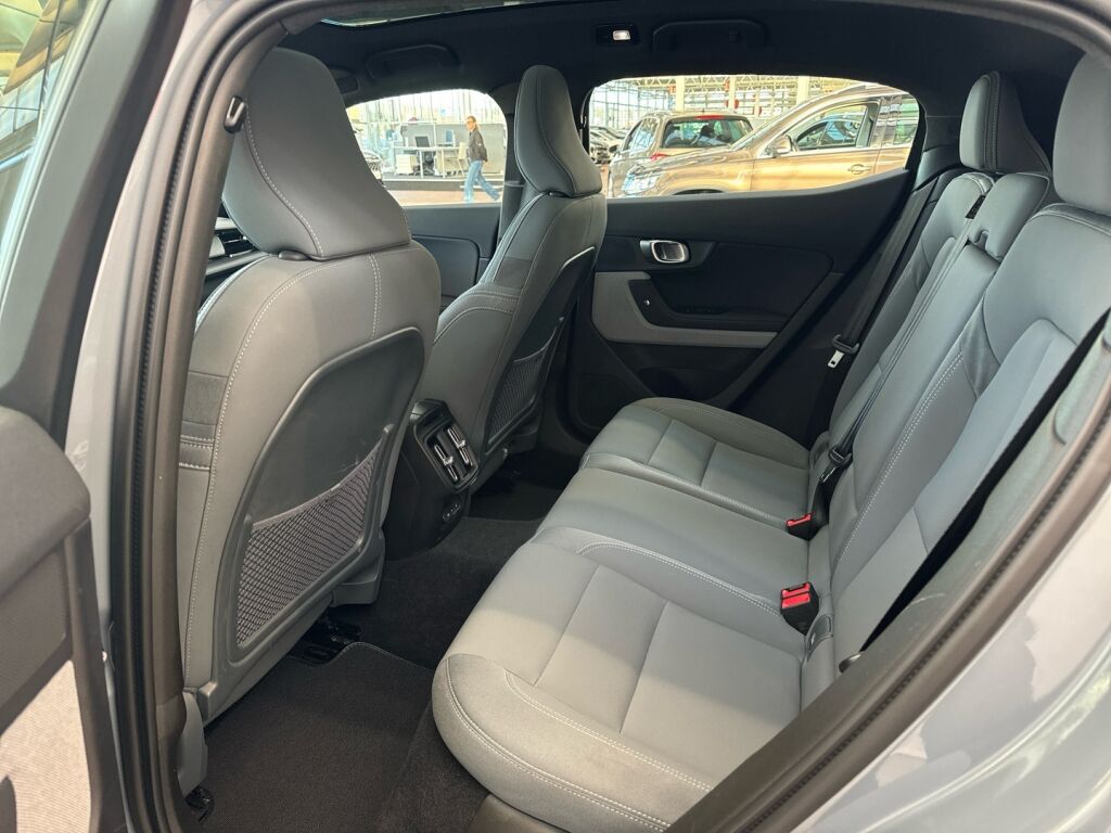 Polestar 2 2023 Metalli harmaa