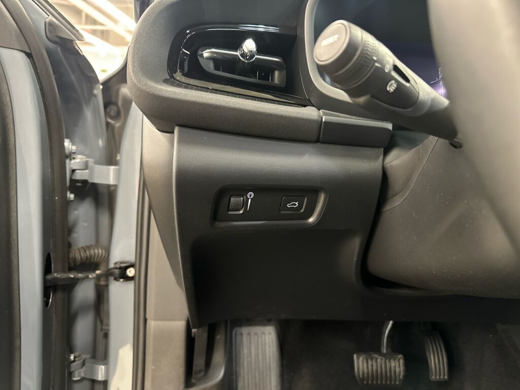 Polestar 2 2021 Harmaa