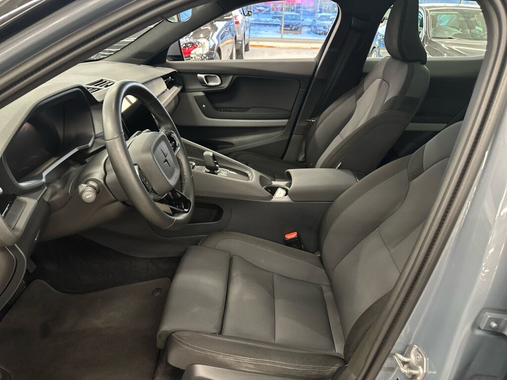 Polestar 2 2021 Harmaa