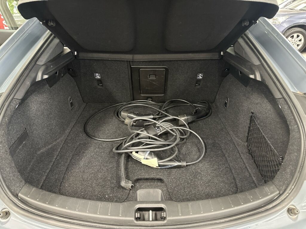 Polestar 2 2021 Harmaa