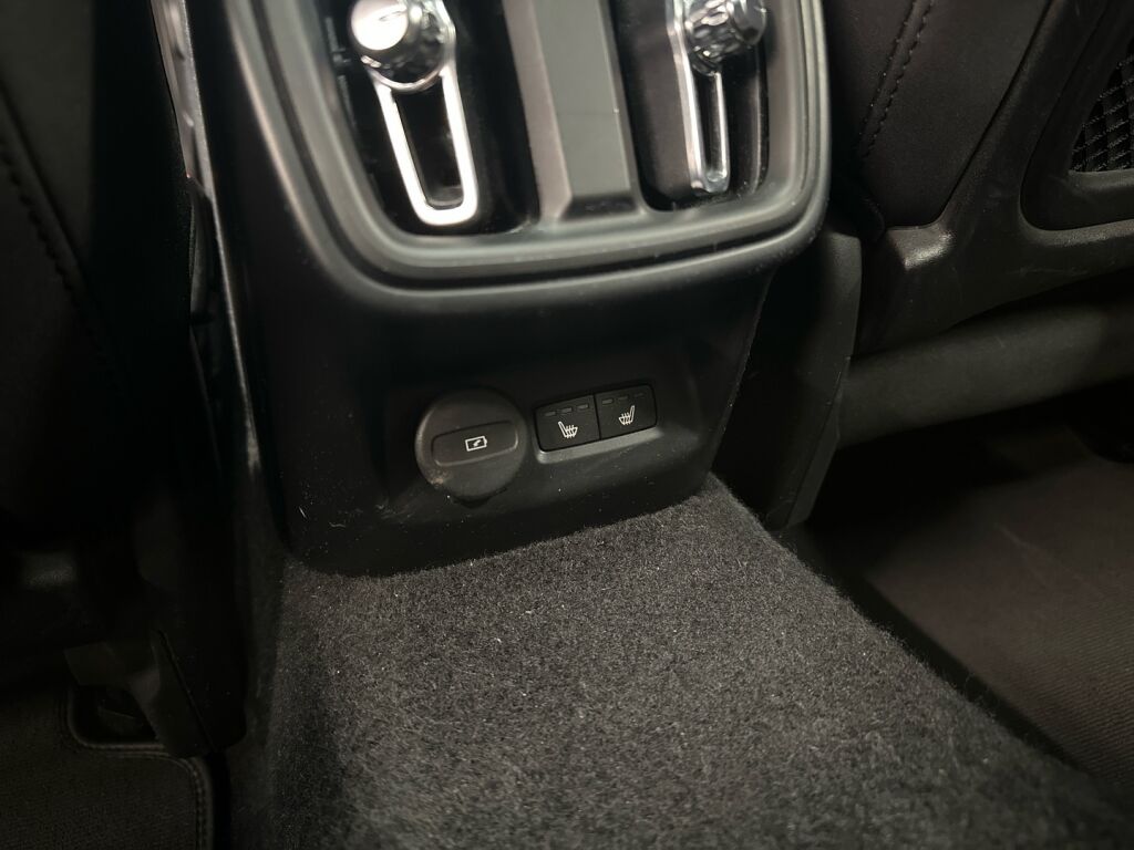 Polestar 2 2021 Harmaa