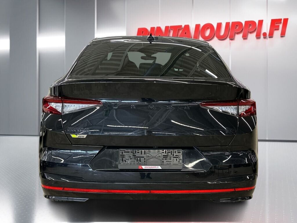 Skoda Enyaq 2022 Musta