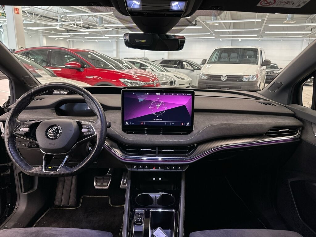 Skoda Enyaq 2022 Musta