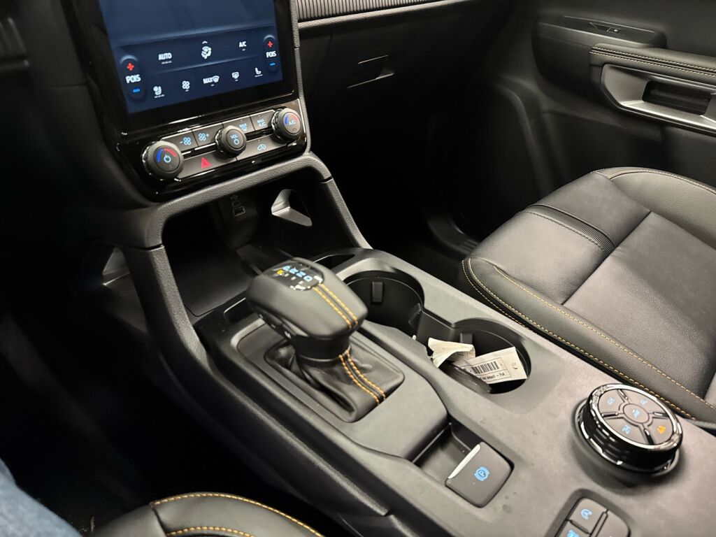 Ford Ranger 2026 Oranssi