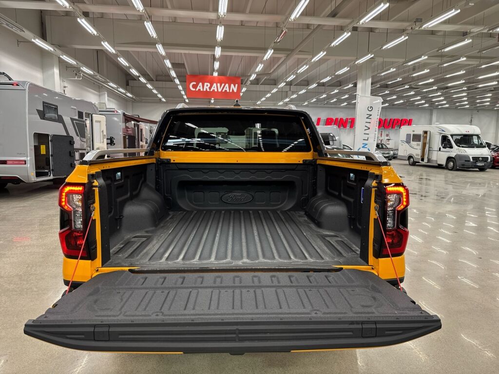 Ford Ranger 2026 Oranssi