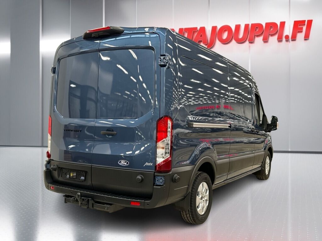 Ford Transit 2026 Chrome Blue