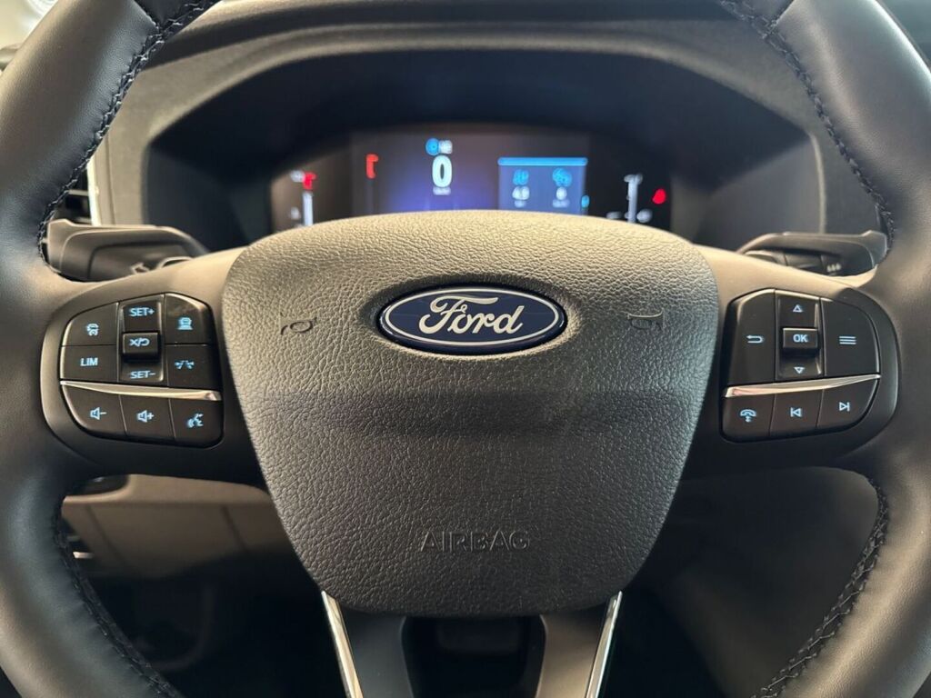 Ford Transit 2026 Chrome Blue