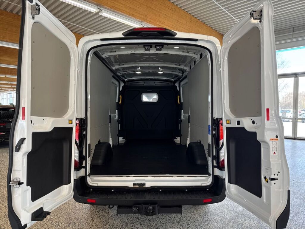 Ford Transit 2026 Frozen White