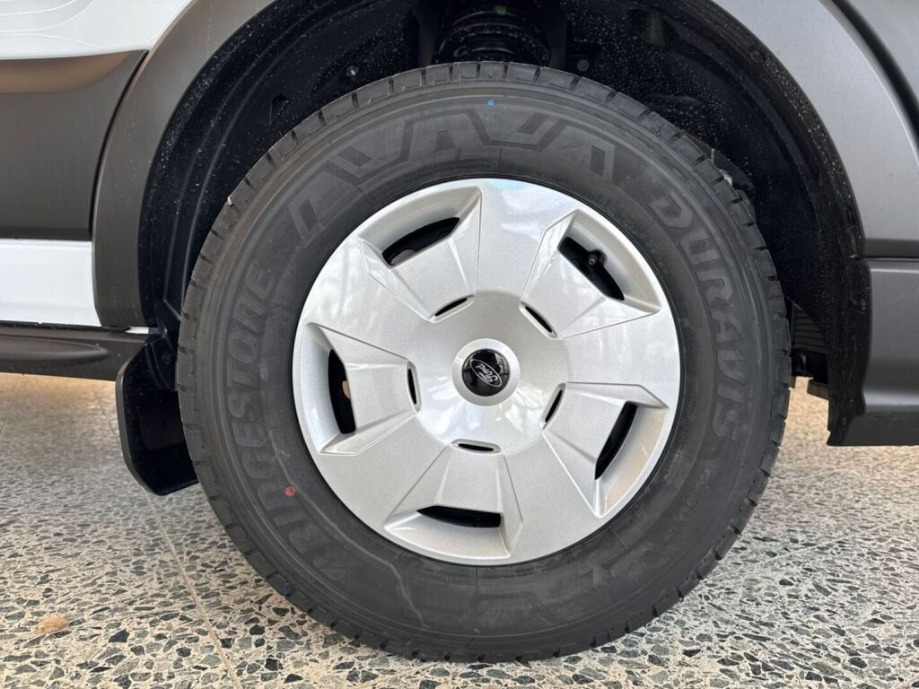 Ford Transit 2026 Frozen White